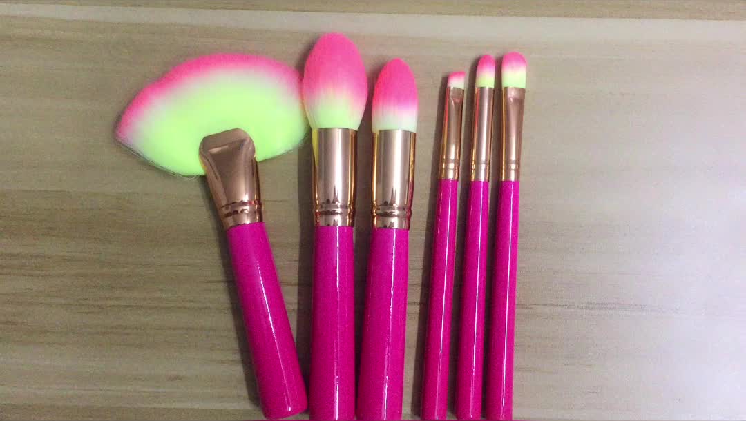 Cosmetic Makeup Brushes for Flawless Everyday Application