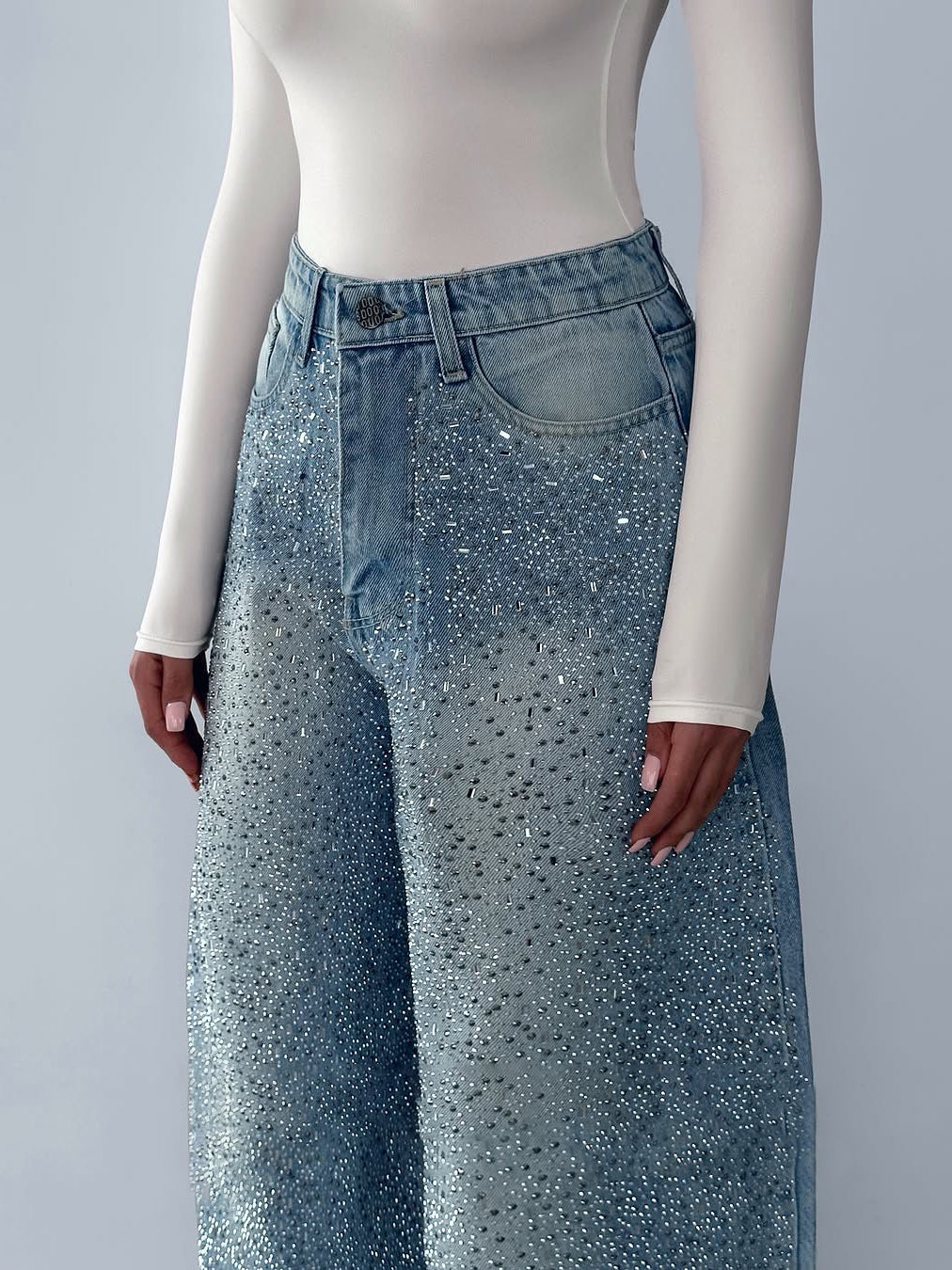 Irregular Rhinestone Jeans for a Bold Look