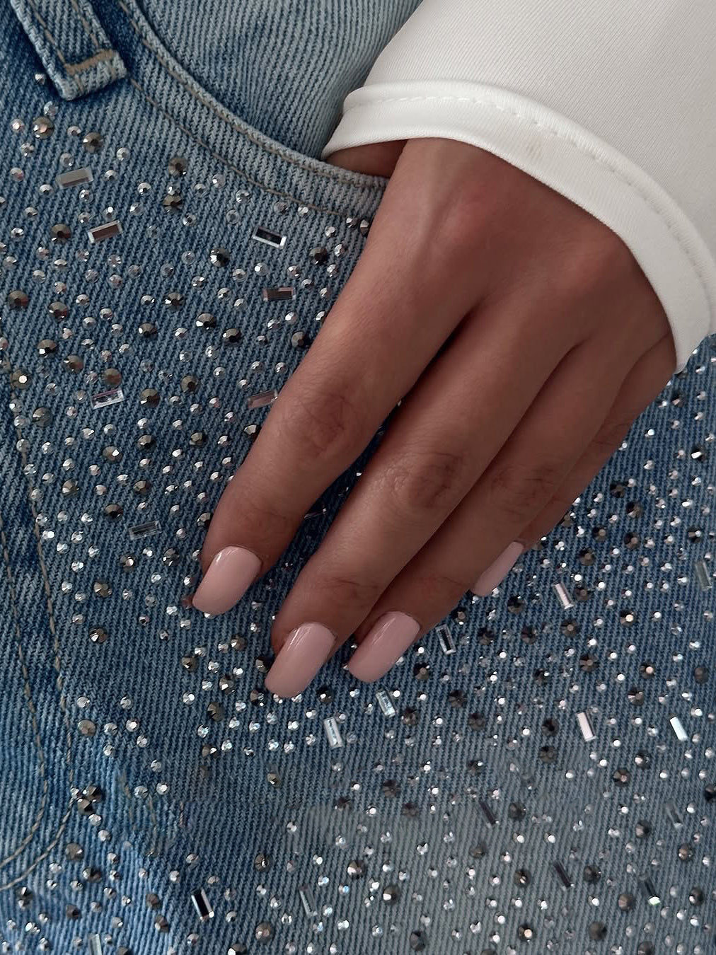 Irregular Rhinestone Jeans for a Bold Look